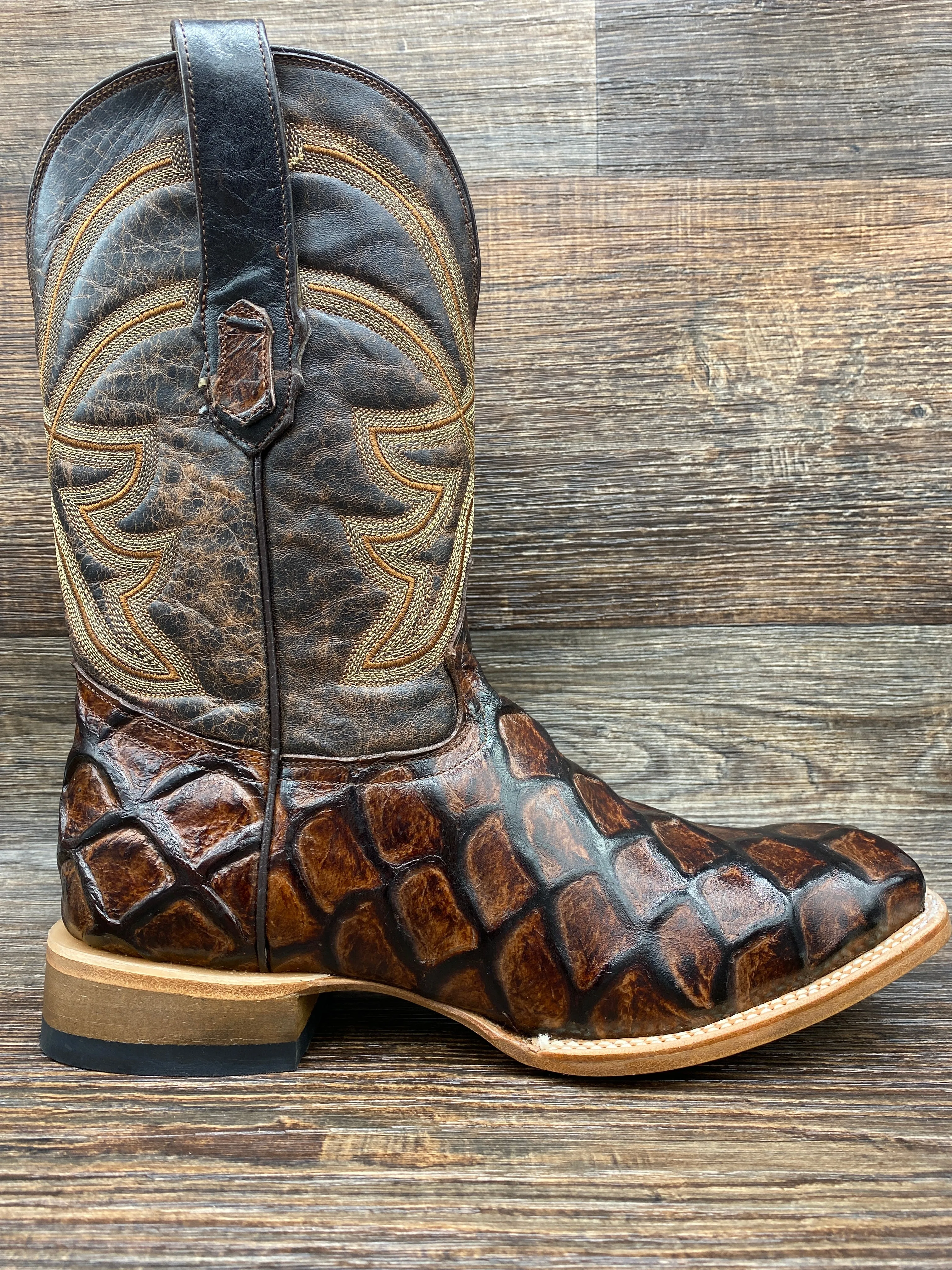 158q Men's Pirarucu Fish Print Square Toe Western Boot by Cowtown