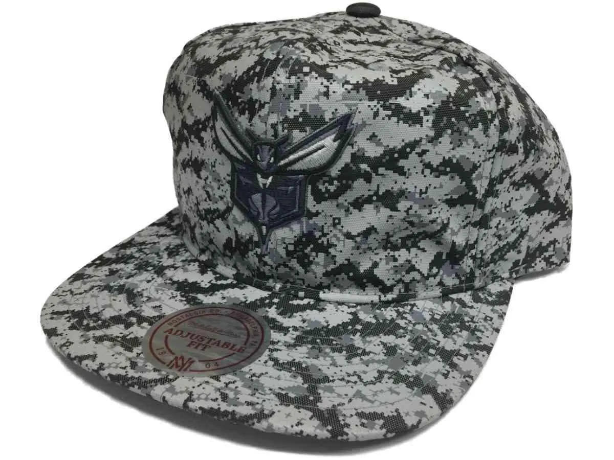 Charlotte Hornets Mitchell & Ness Gray Digi Camo Snapback Flat Bill Hat Cap