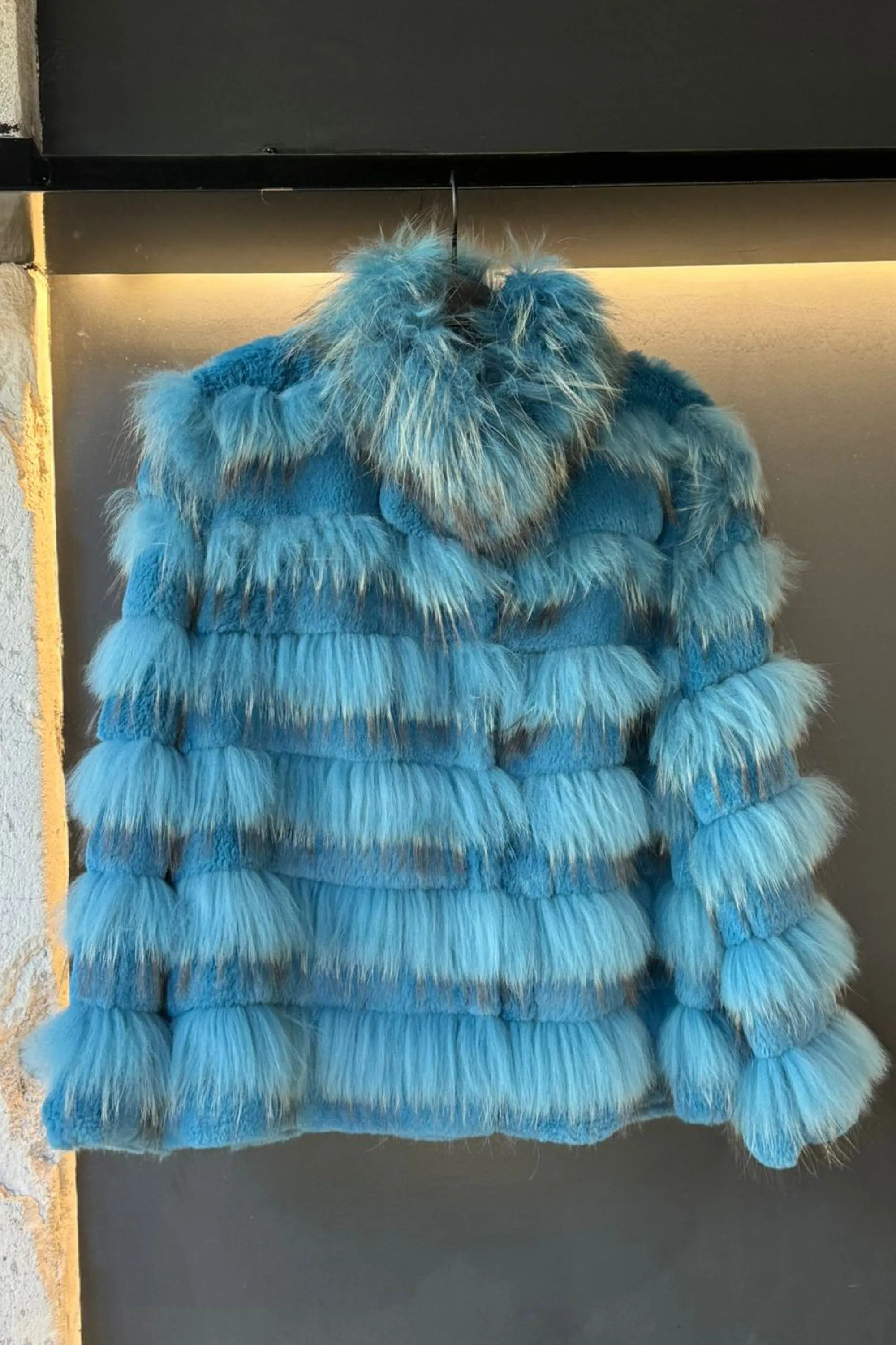 FUR COAT