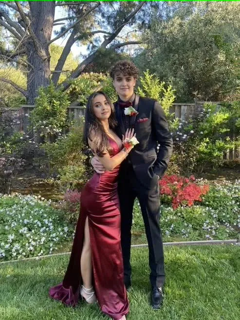 kamahe Burgundy Mermaid Long Prom Dress V Neck Party Dress With Slit